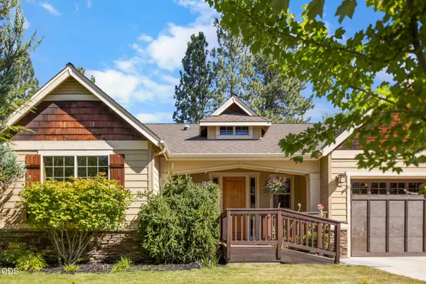 60822 Falcon Pointe Lane, Bend, OR 97702