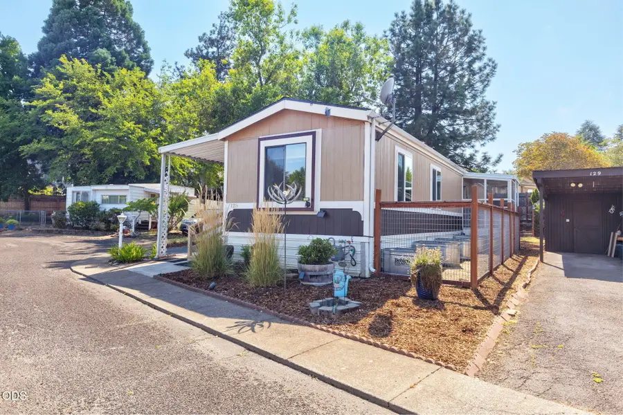 1055 N 5th Street #UNIT 128, Jacksonville, OR 97530 - #2