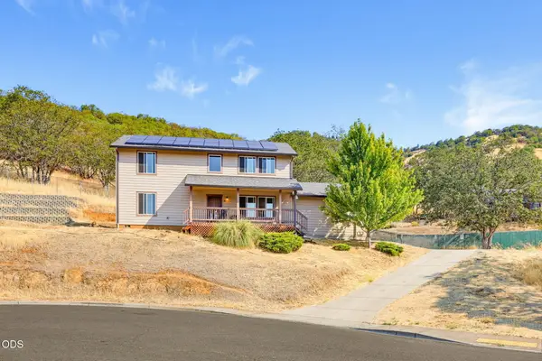 875 Jacoby Street, Gold Hill, OR 97525