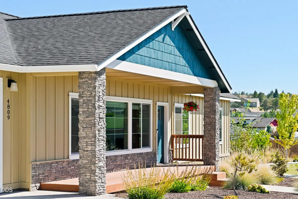 4809 SW Yew Place, Redmond, OR 97756 - #1