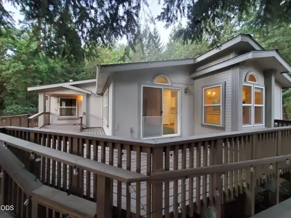 862 Autumn Lane, Glendale, OR 97442