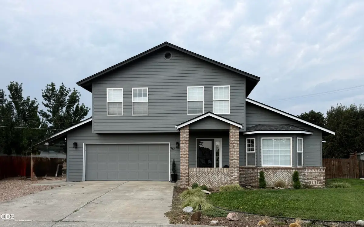 764 NW 19th Place, Redmond, OR 97756 - #1