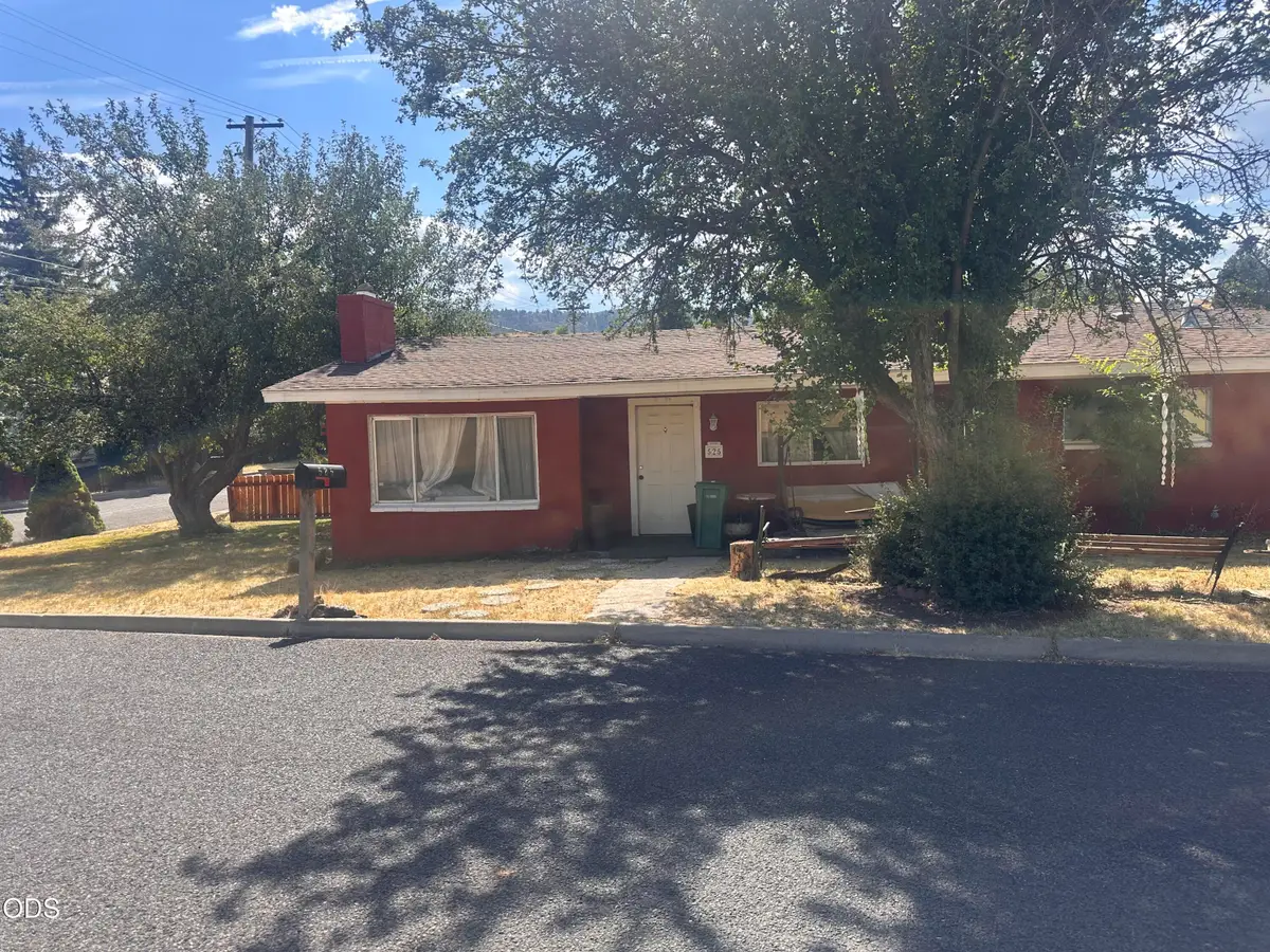 525 Uerlings Street, Klamath Falls, OR 97601 - #1