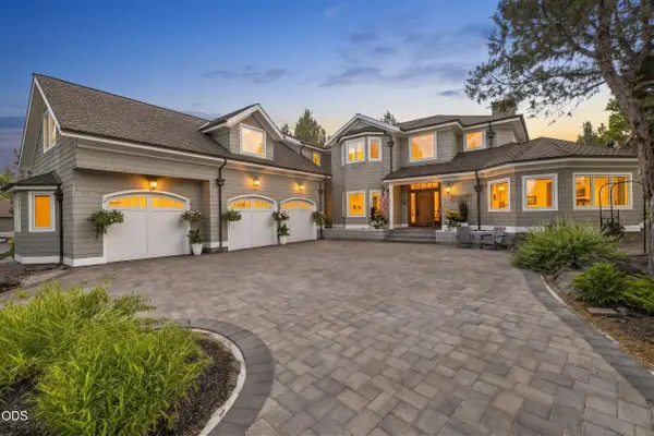 2021 Osprey Drive, Redmond, OR 97756