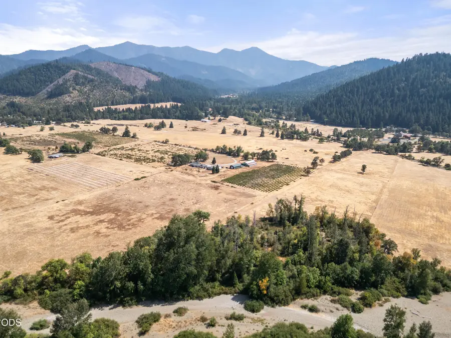 4240 Lake Shore Drive, Selma, OR 97538 - #3