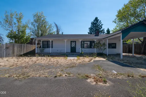 795 Lozier Lane, Medford, OR 97501