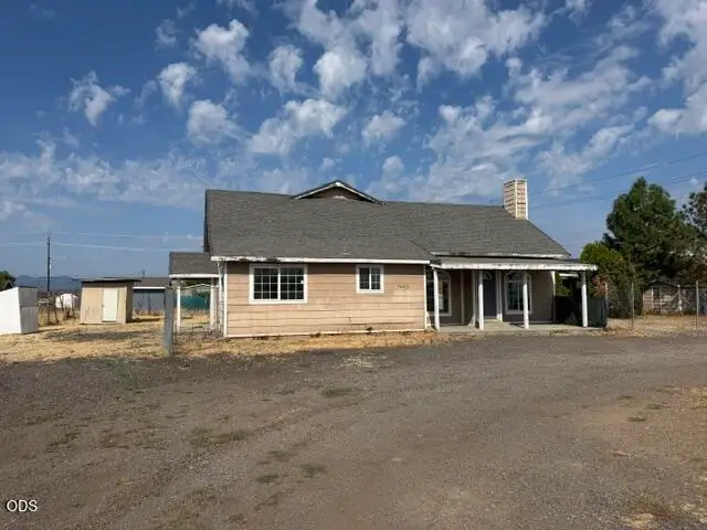 7465 Table Rock Terrace, Central Point, OR 97502 - #2