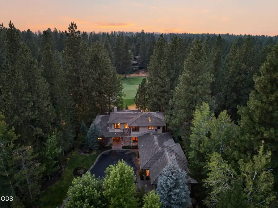 61673 Tam Mcarthur Loop, Bend, OR 97702 - #3