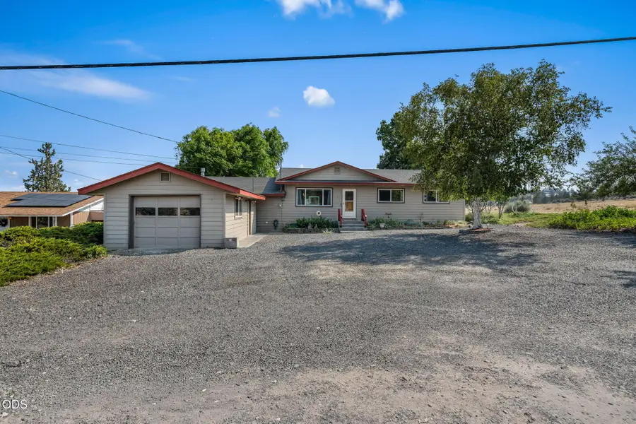 705 SW Belmont Lane, Madras, OR 97741 - #2
