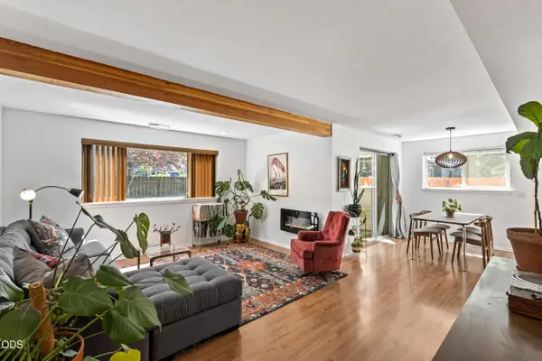 1801 NE Purcell Boulevard #APT 14, Bend, OR 97701