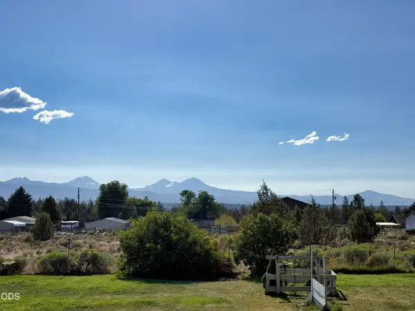 65211 97th Street, Bend, OR 97703