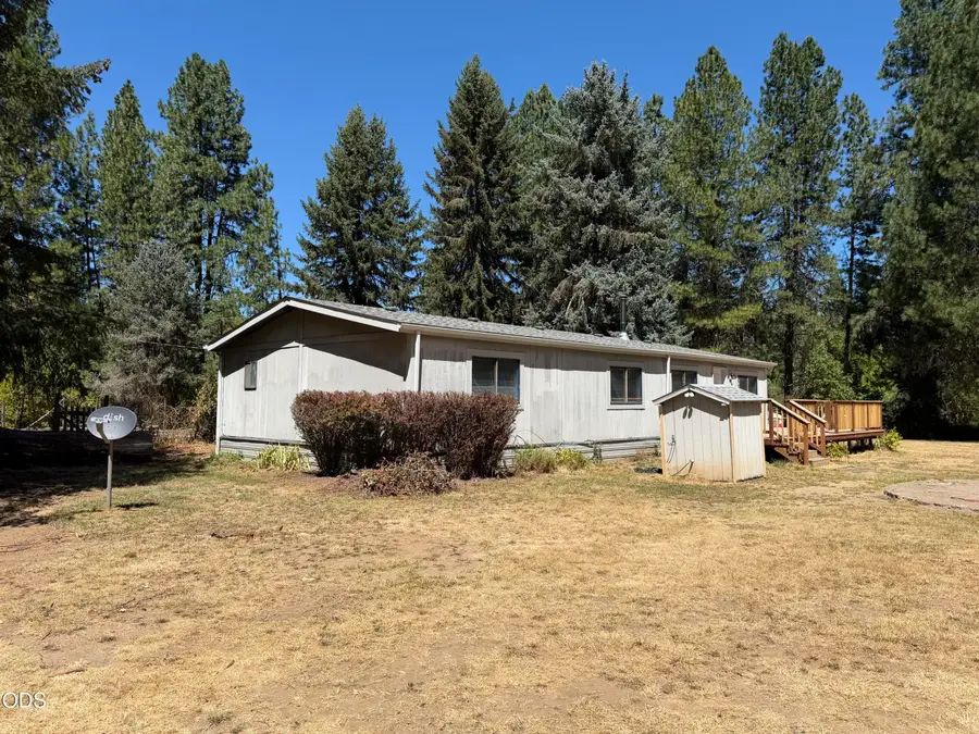 5189 Riverbanks Road, Grants Pass, OR 97527 - #3