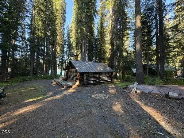 27428 W Odell Road #T4, Crescent Lake, OR 97733