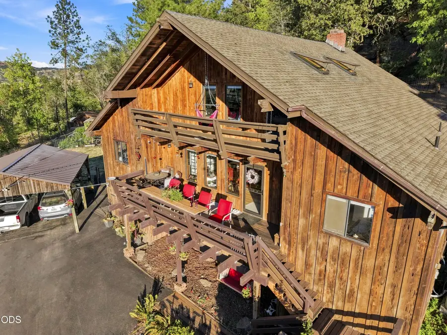 466 Laurel Drive, Roseburg, OR 97471 - #3