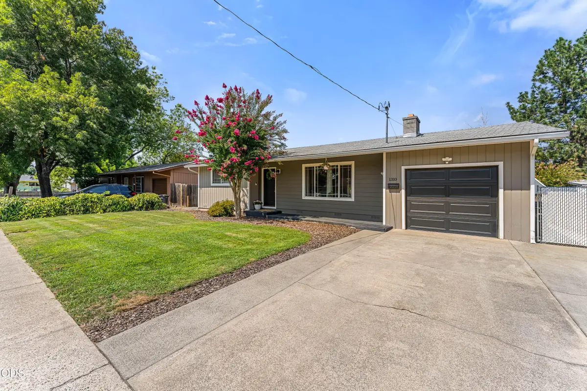 1310 SE Perry Street, Grants Pass, OR 97526 - #1
