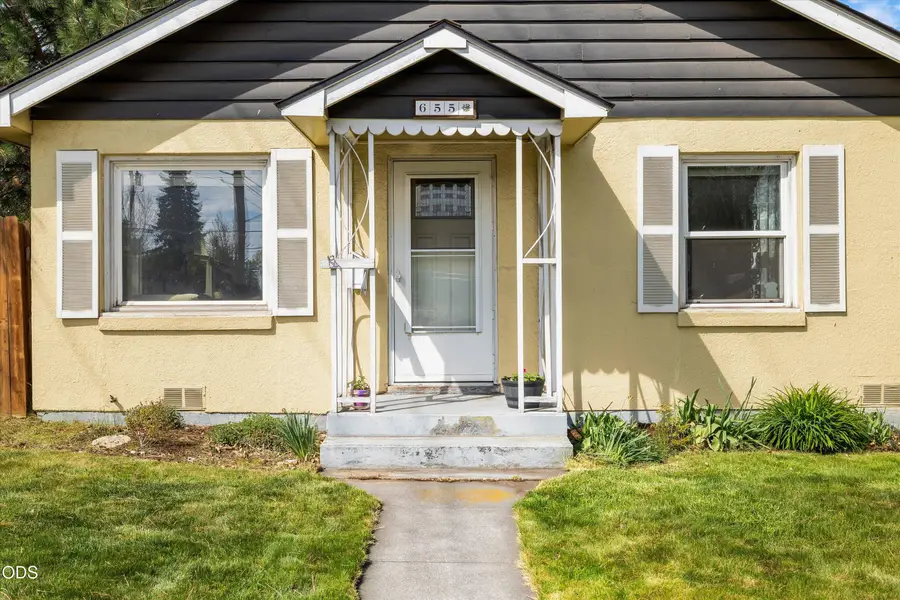 655 SW 12th Street, Redmond, OR 97756 - #3