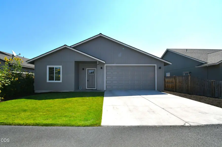 2649 NE Colleen Road, Prineville, OR 97754 - #2