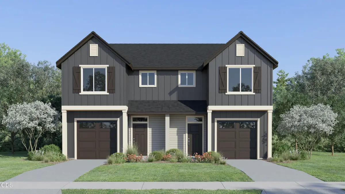 704 NW Walnut Avenue, Redmond, OR 97756 - #1