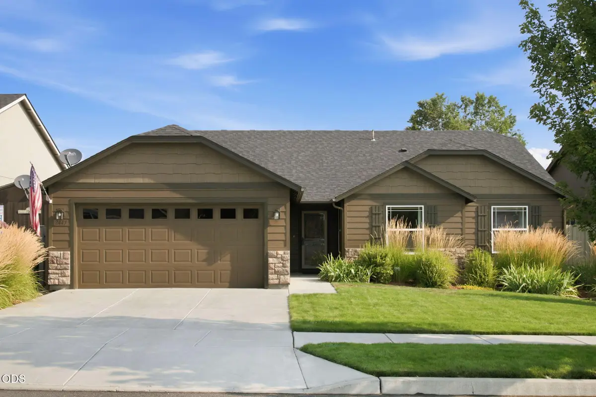 2447 NW Greenwood Avenue, Redmond, OR 97756 - #1