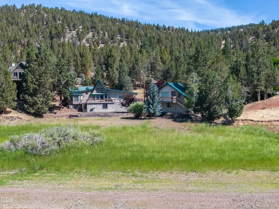 13226 N Ochoco Highway, Prineville, OR 97754 - #2