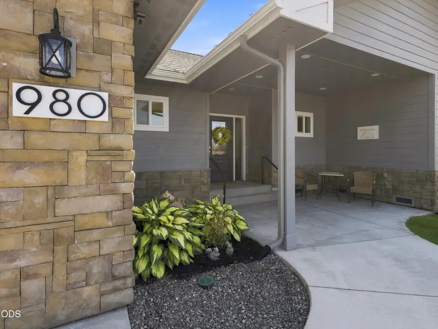 980 Harbor Isle Boulevard, Klamath Falls, OR 97601 - #2