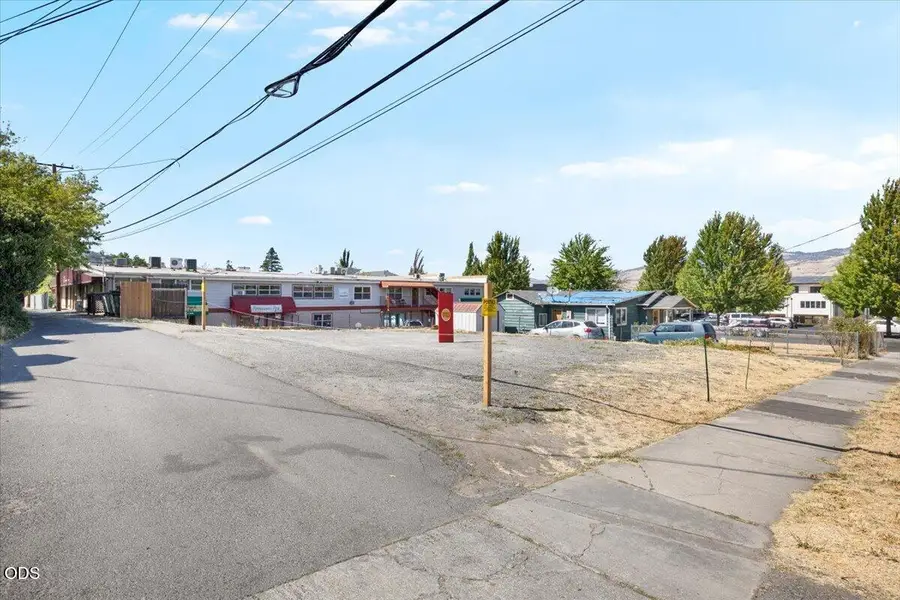 283 N 2nd Street, Ashland, OR 97520 - #3