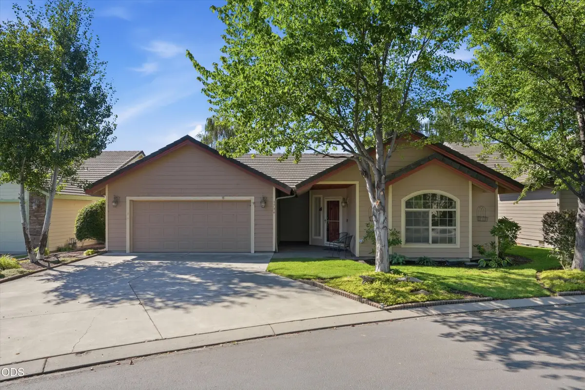 1736 NW Nickernut Place, Redmond, OR 97756 - #1