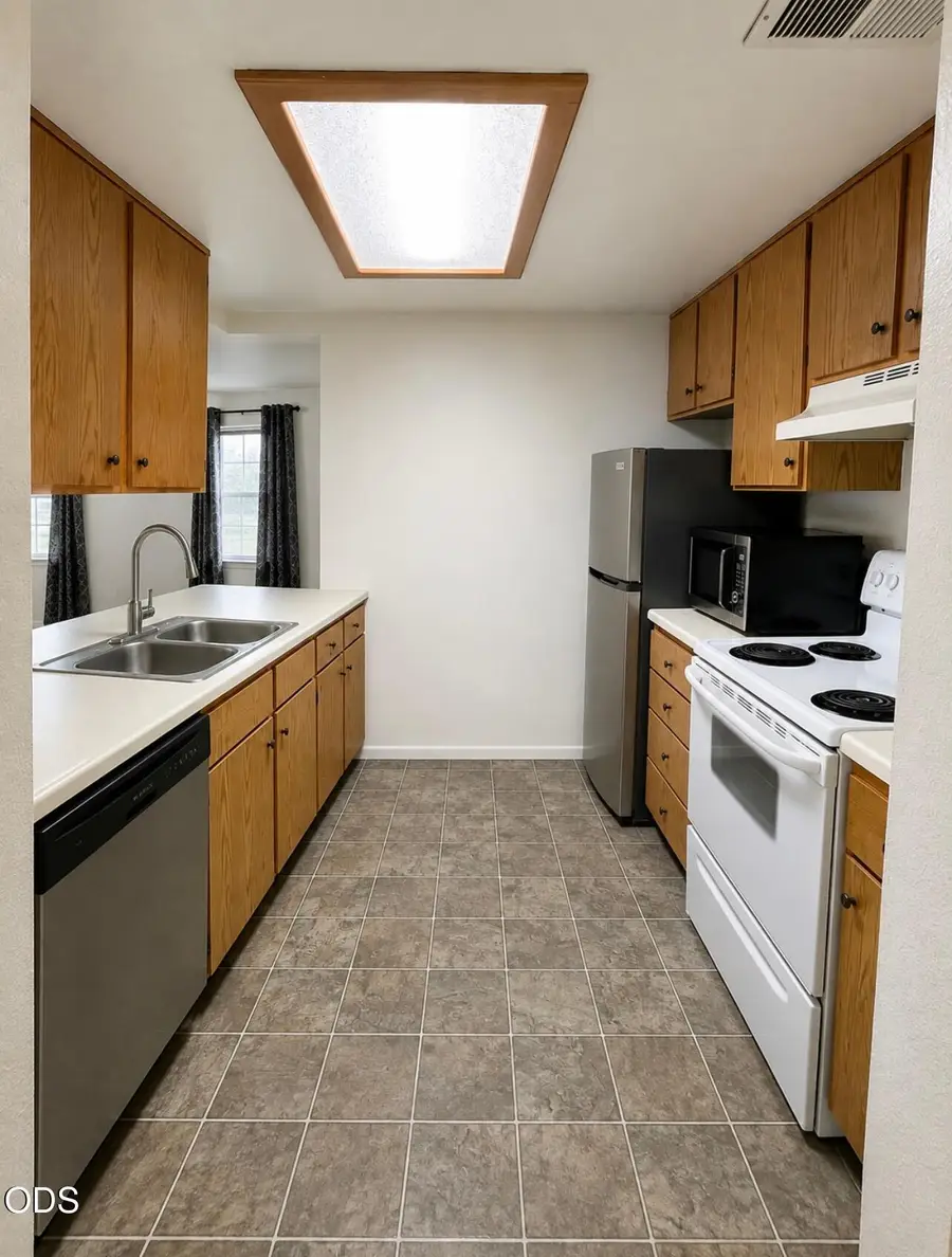 2101 Poplar #30, Medford, OR 97504 - #2