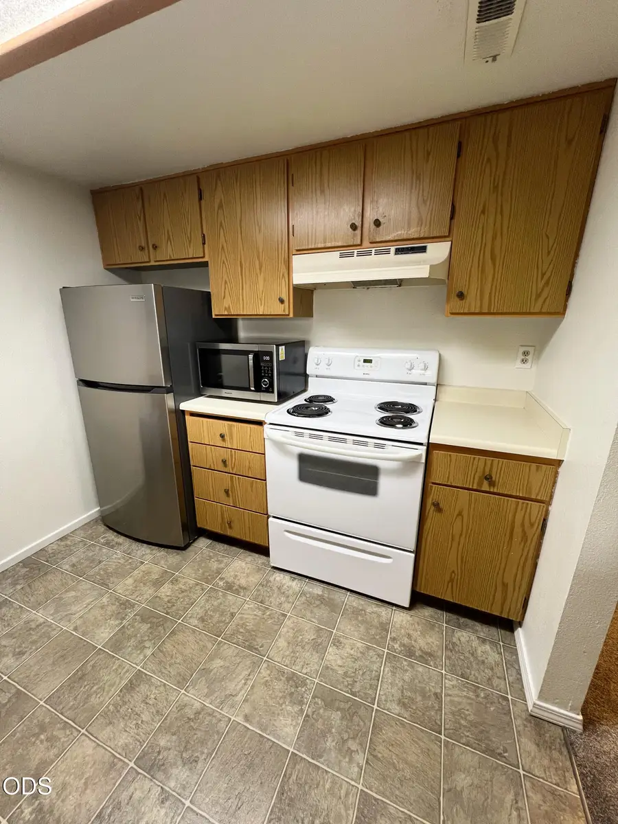 2101 Poplar #30, Medford, OR 97504 - #3