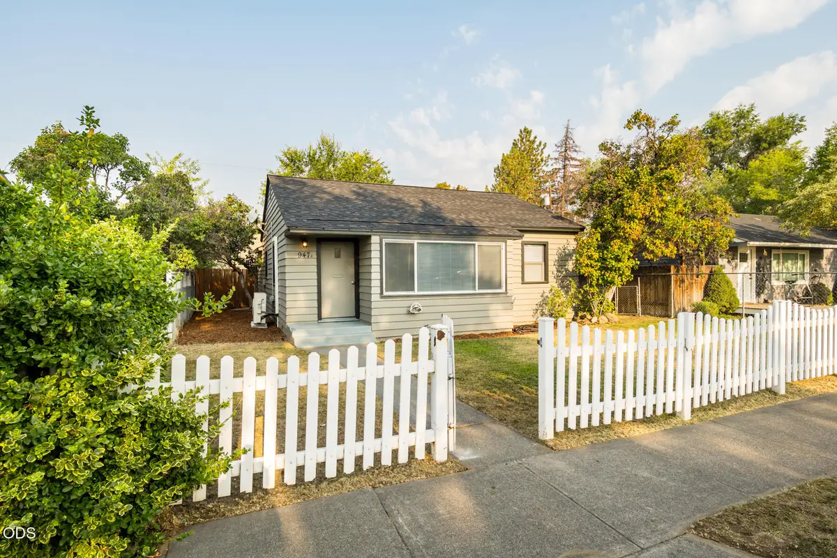 947 SW 14th Street, Redmond, OR 97756 - #1