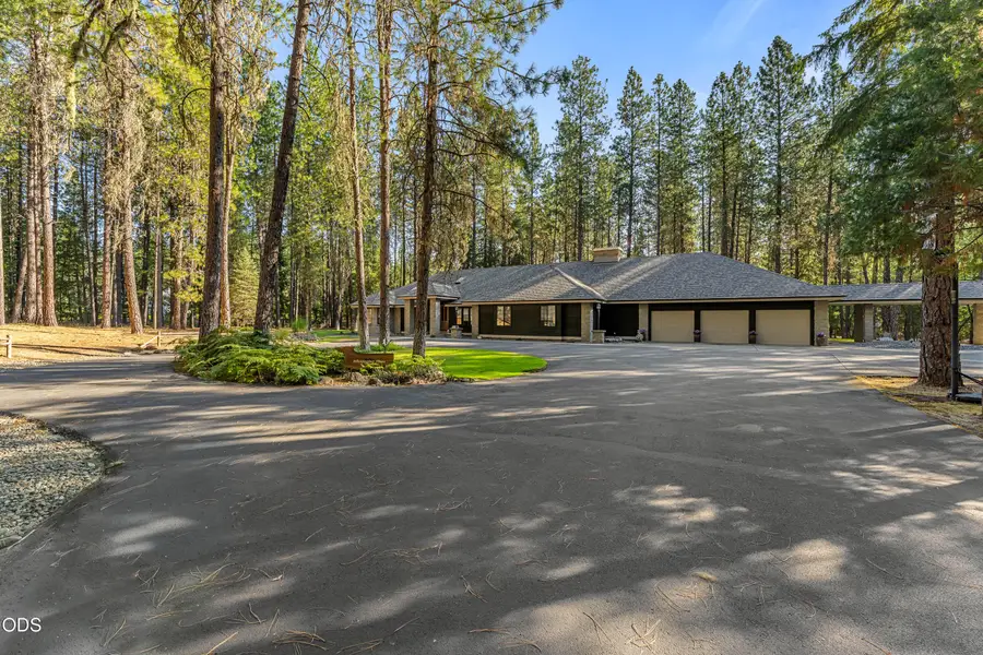 200 Brookstone Hills Drive, Grants Pass, OR 97526 - #2