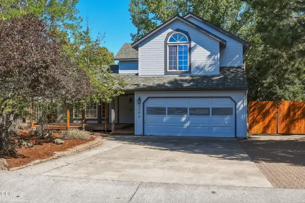 3044 NE Lansing Court, Bend, OR 97701