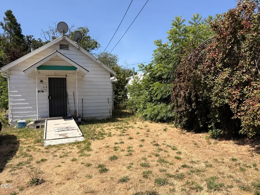 411 SE L Street, Grants Pass, OR 97526 - #2