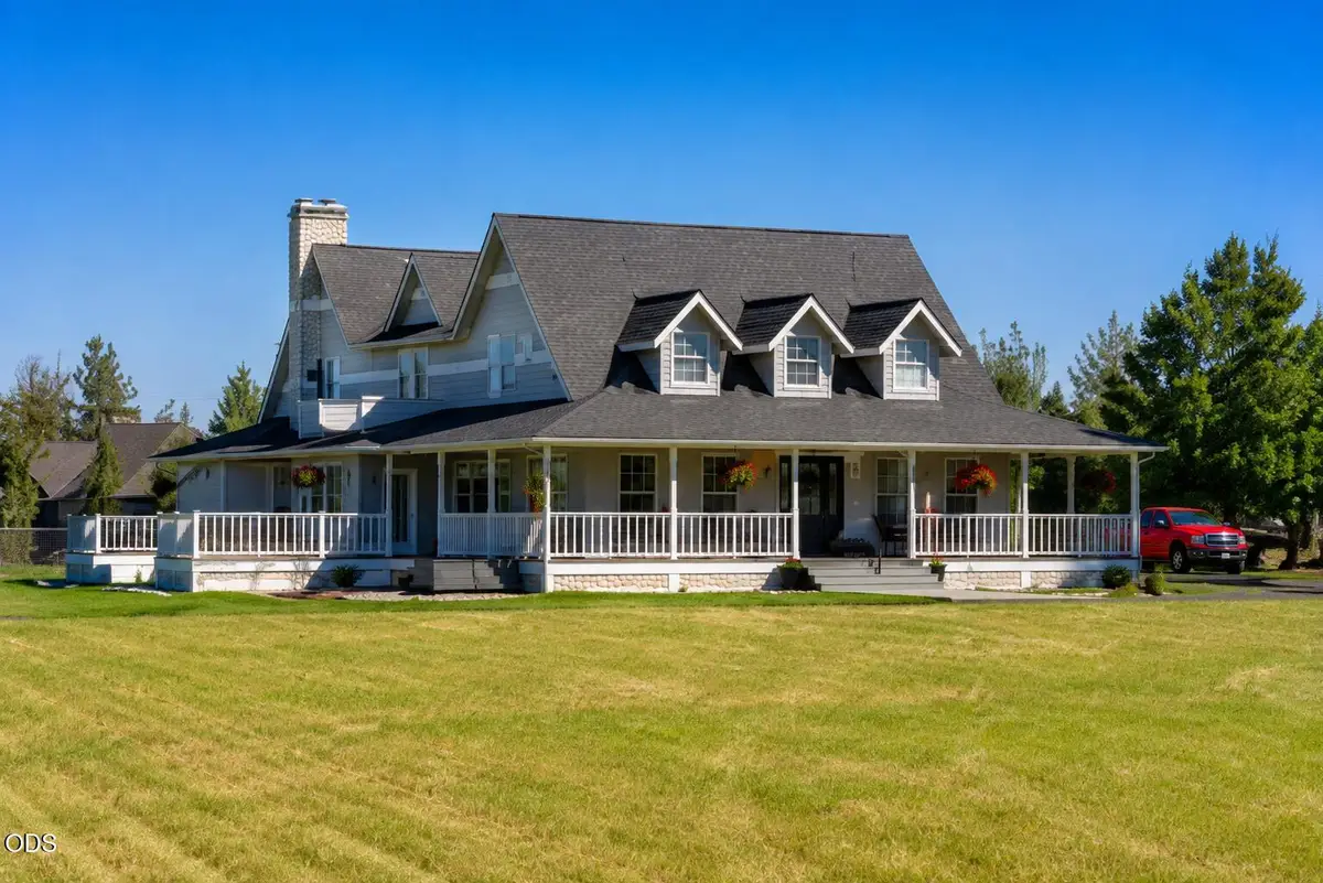6225 SW Zenith Avenue, Redmond, OR 97756 - #1
