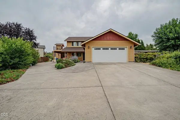 2617 SW Florer Drive, Grants Pass, OR 97527