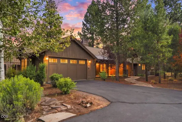 56556 Caldera Springs Court #Lot 40, Bend, OR 97707