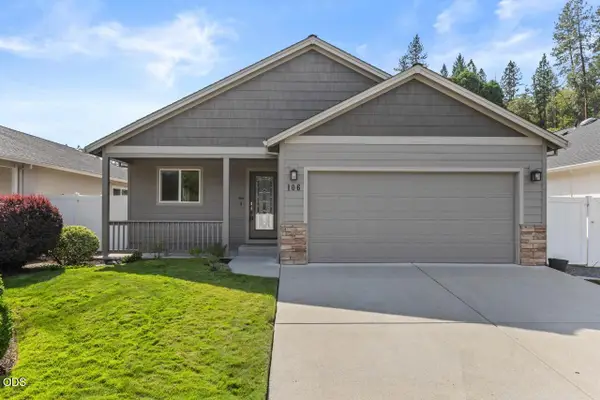 106 Westbrook Drive, Rogue River, OR 97537