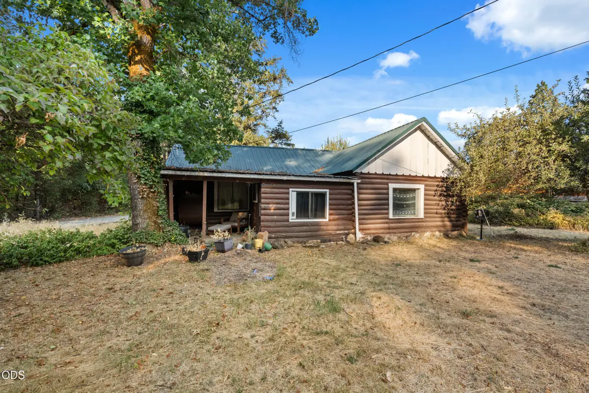3580 Rockydale Road, Cave Junction, OR 97523 - #1