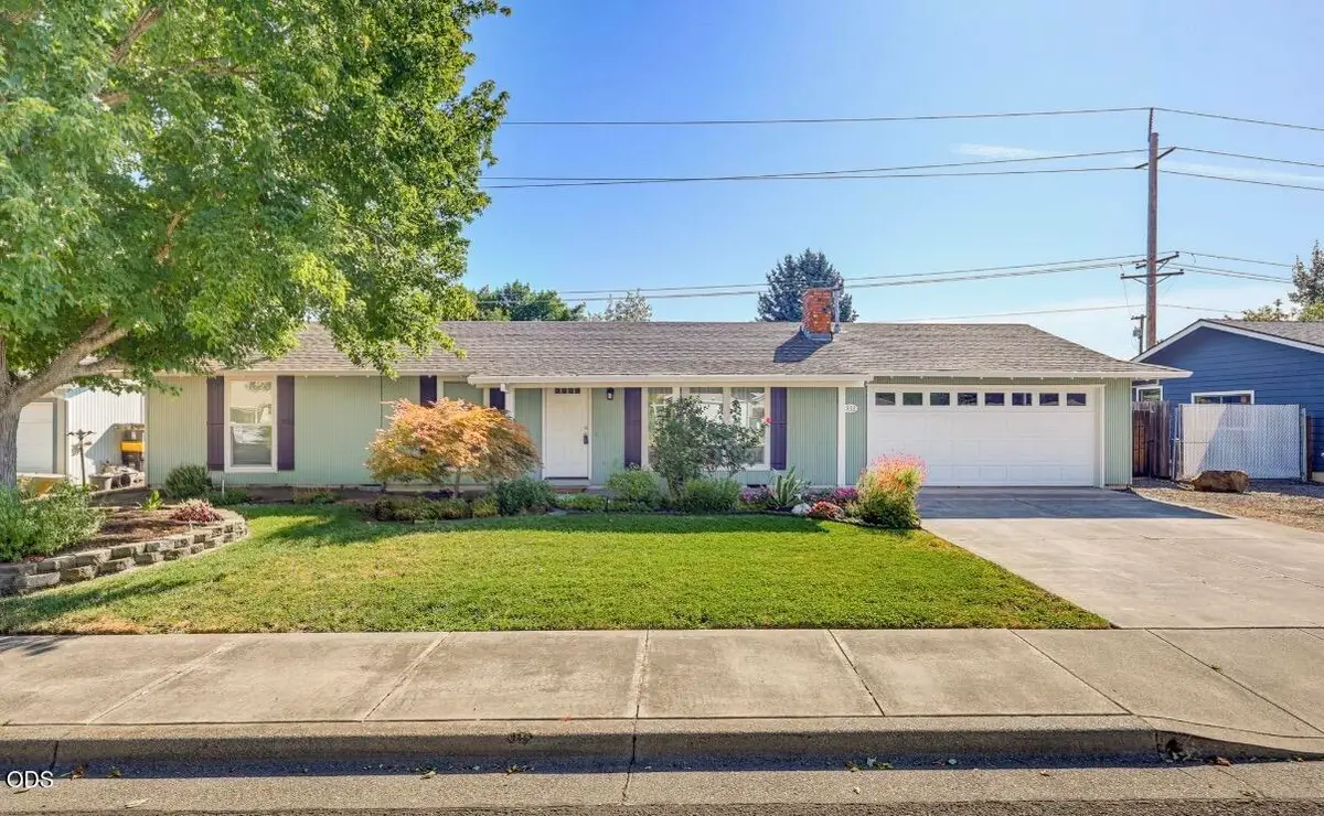 1832 Nancy Avenue, Central Point, OR 97502 - #1
