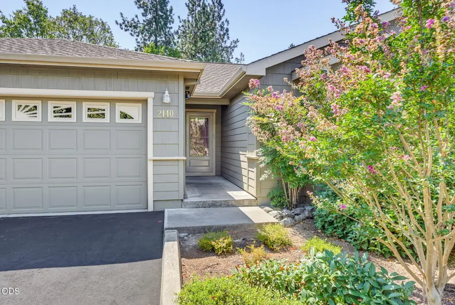 2140 Birchwood Lane, Ashland, OR 97520 - #2