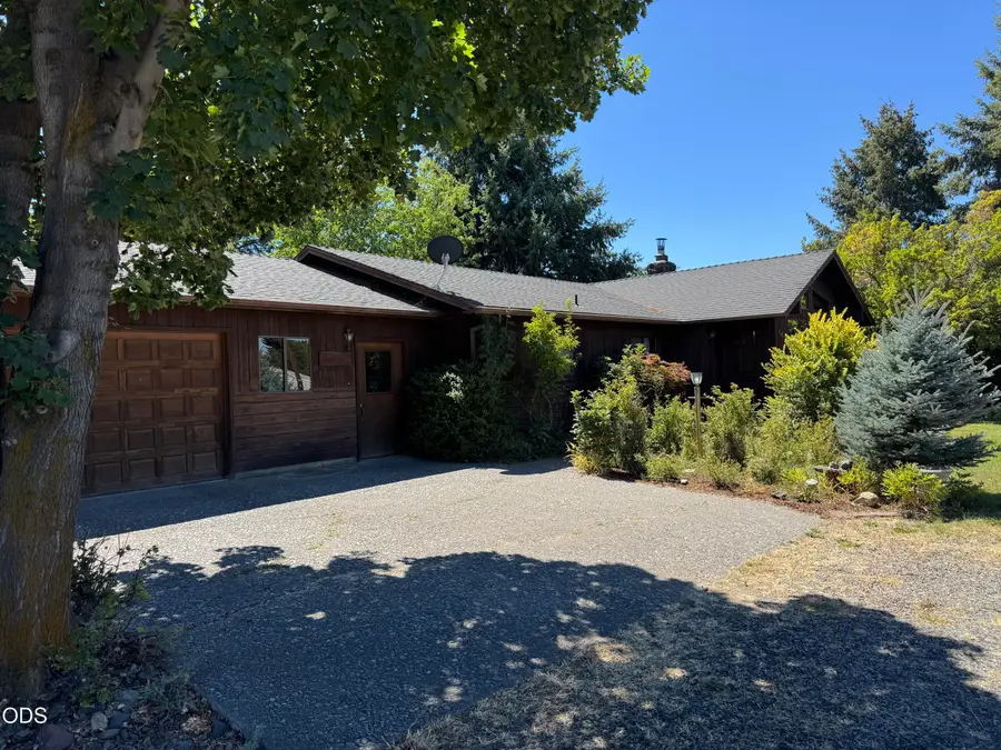 566 NW Reata, Prineville, OR 97754 - #2