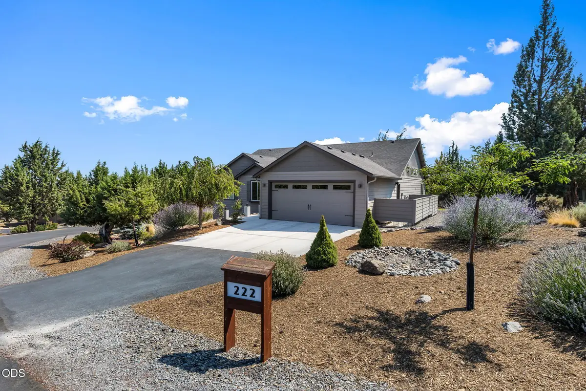 222 Highland Meadow Loop, Redmond, OR 97756 - #1