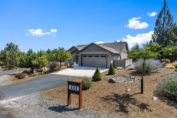 222 Highland Meadow Loop, Redmond, OR 97756