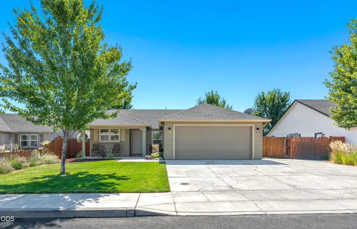 3172 SW Deschutes Avenue, Redmond, OR 97756 - #1
