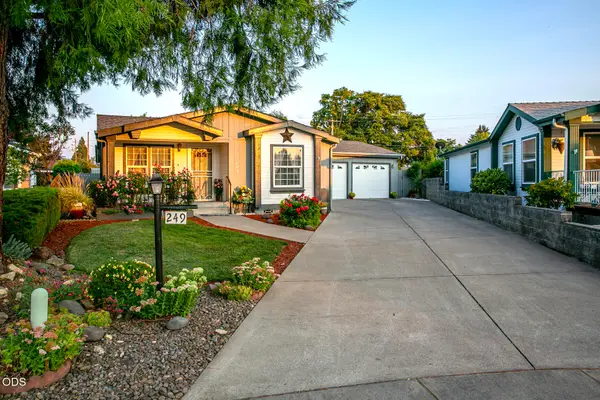 555 Freeman Road #UNIT 249, Central Point, OR 97502