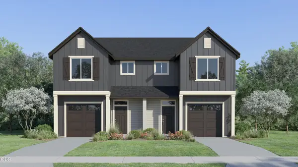 3525 NW 7th Street, Redmond, OR 97756
