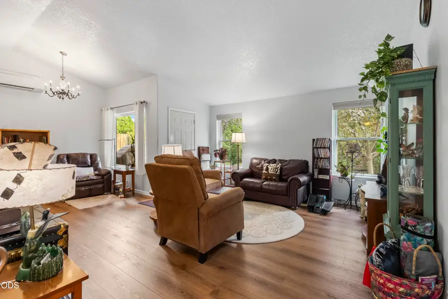 2942 SW Quartz Avenue, Redmond, OR 97756 - #3