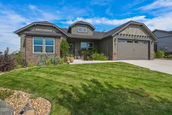 2440 SW 43rd Place, Redmond, OR 97756