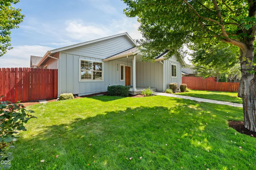 2330 NW 10th Street, Redmond, OR 97756 - #3