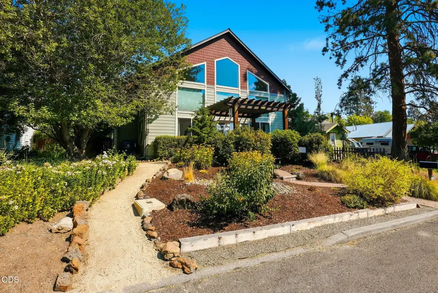 1354 NW Baltimore Avenue, Bend, OR 97703 - #3